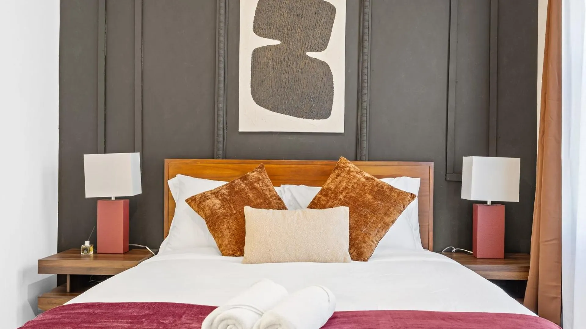 Mid-Century Stay 5Br And 5 Baths W Ps5 & Laundry New York