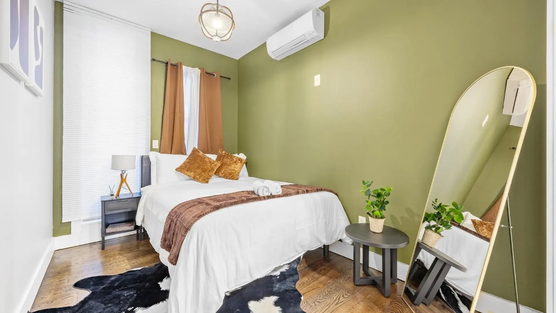Mid-Century Stay 5Br And 5 Baths W Ps5 & Laundry New York 0*,