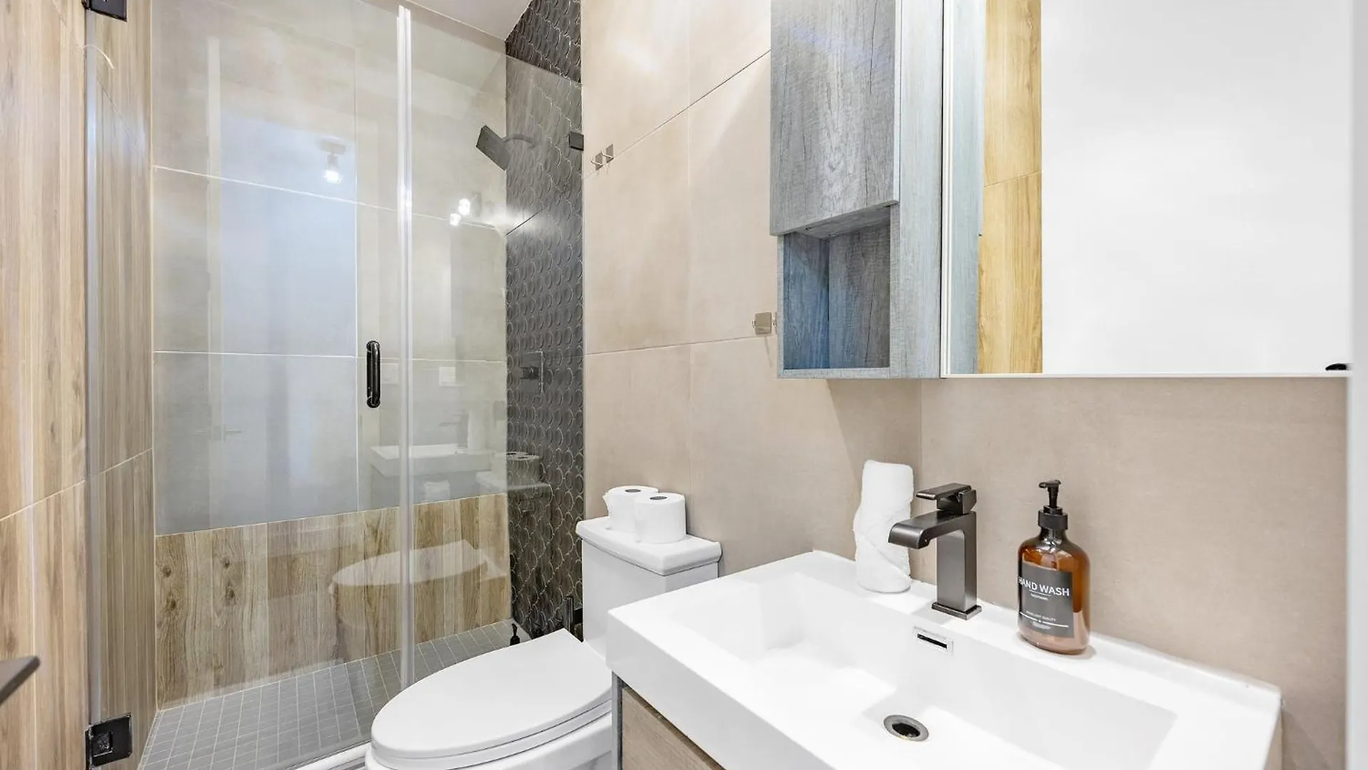 Mid-Century Stay 5Br And 5 Baths W Ps5 & Laundry New York 0*,