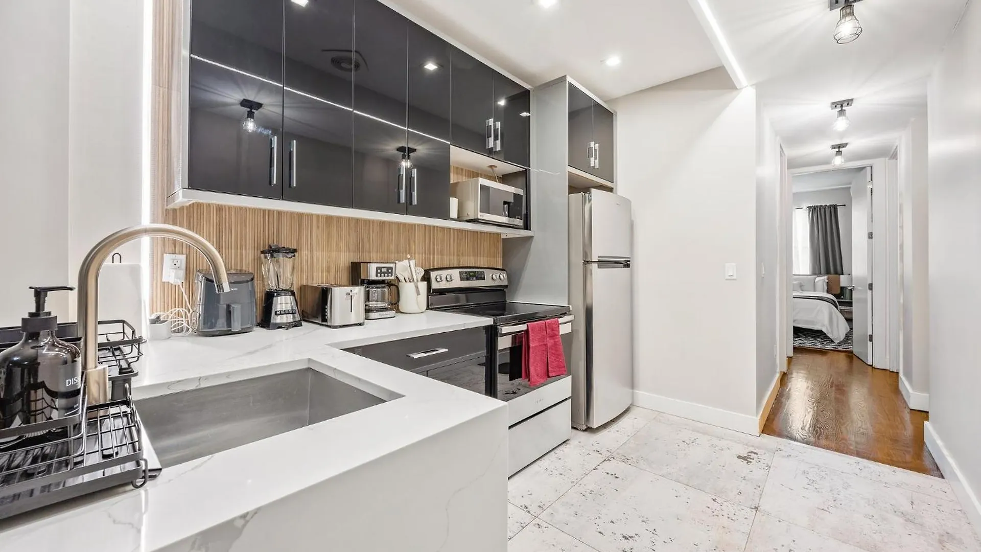 Mid-Century Stay 5Br And 5 Baths W Ps5 & Laundry New York Apartment